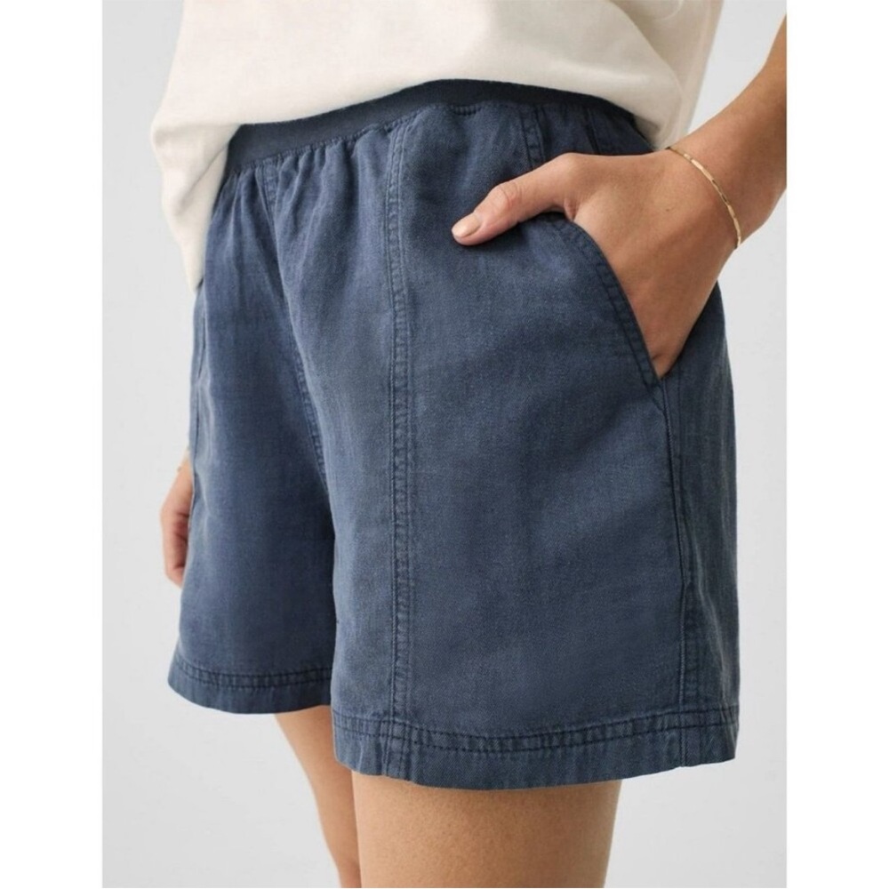 Faherty Navy Blue Pull-On Linen Blend Shorts